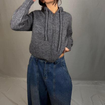 Maglione con cappuccio